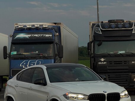 2015 BMW X6 35i II (F16), белый, 2400000 рублей, вид 5
