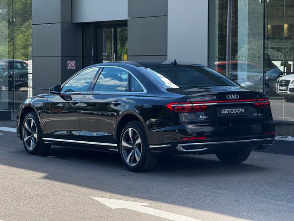 2025 Audi A8 Long 55 TFSI IV (D5) Рестайлинг, чёрный, 20000000 рублей - вид 3