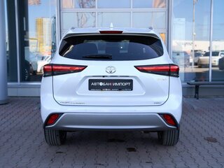2026 Toyota Highlander IV (XU70), белый, 5549900 рублей, вид 4