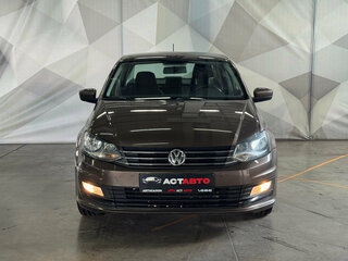 2017 Volkswagen Polo V Рестайлинг, коричневый, 999900 рублей, вид 2
