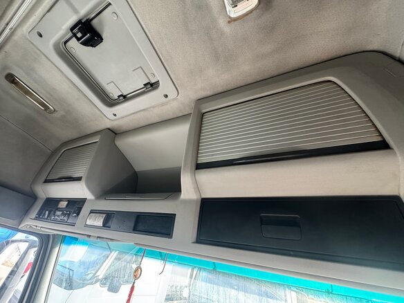 2011 Volvo FH, белый, 3000000 рублей - вид 18