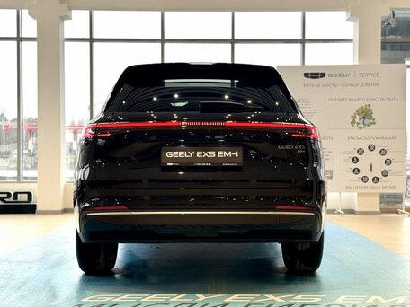 2026 Geely EX5 Гибрид EM-R, чёрный, 3829990 рублей, вид 2