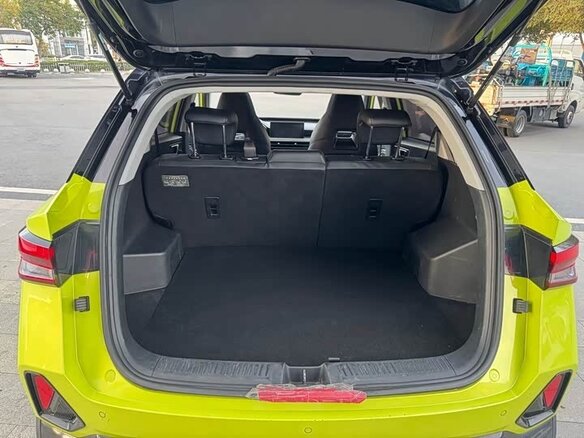 2023 Wuling Xingchi, жёлтый, 905111 рублей - вид 11