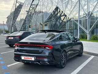 2021 Kia K5 III, серый, 2730000 рублей, вид 2