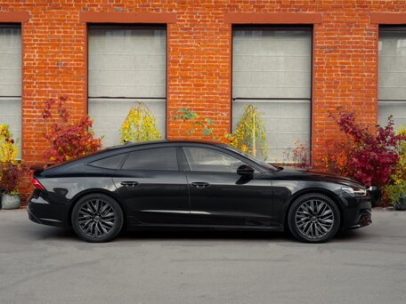 2018 Audi A7 55 TFSI II (4K), чёрный, 3910000 рублей, вид 4