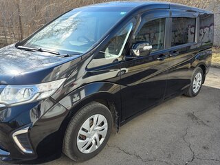 2016 Honda Stepwgn V, чёрный, 1555000 рублей, вид 1