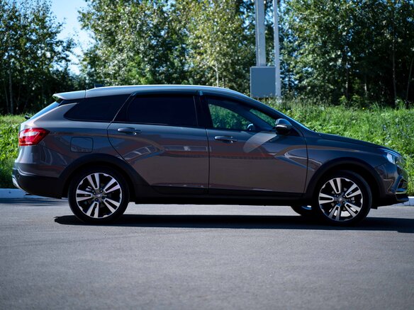 2021 Lada (ВАЗ) Vesta SW Cross I, серый, 1390000 рублей - вид 4