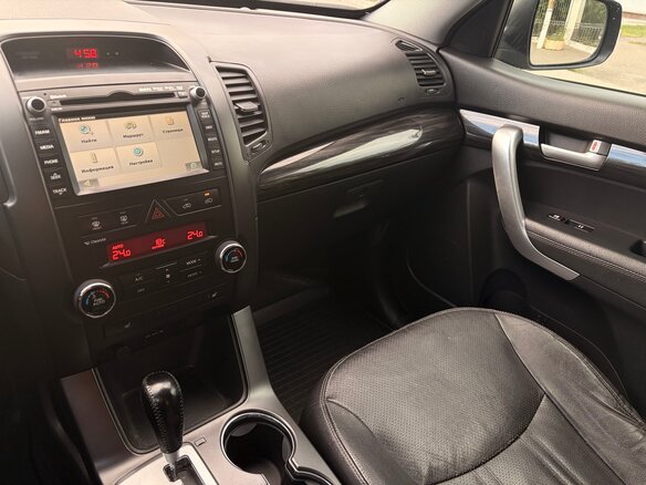 2011 Kia Sorento II, коричневый, 1230000 рублей - вид 15
