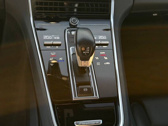 2021 Porsche Panamera GTS II Рестайлинг, синий, 8100000 рублей - вид 15