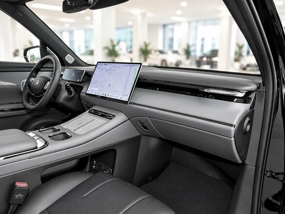 2026 GAC Trumpchi S7 I Рестайлинг, чёрный, 5300000 рублей - вид 2