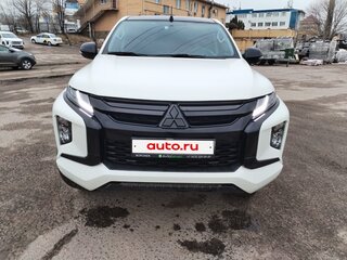 2022 Mitsubishi L200 V Рестайлинг, белый, 3750000 рублей, вид 2