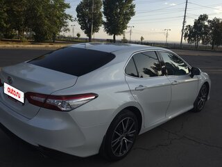 2021 Toyota Camry VIII (XV70) Рестайлинг, белый, 3060000 рублей, вид 4