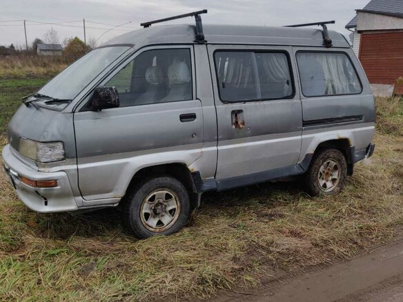 1989 Toyota Lite Ace III, серый, 99000 рублей - вид 1