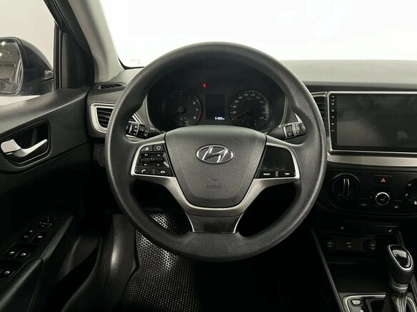 2020 Hyundai Solaris II Рестайлинг, чёрный, 1499000 рублей - вид 12