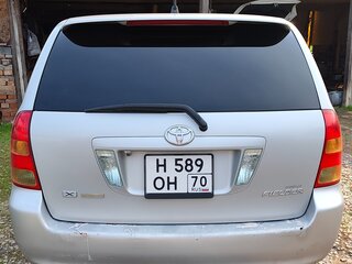 2004 Toyota Corolla Fielder IX (E120, E130) Рестайлинг, серебристый, 550000 рублей, вид 4