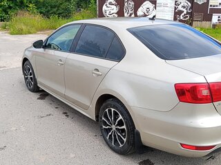 2013 Volkswagen Jetta VI, золотистый, 800000 рублей, вид 5