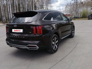 2021 Kia Sorento IV, коричневый, 3540000 рублей, вид 3