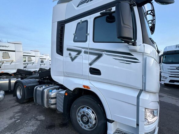 2023 FAW J7, белый, 8000000 рублей - вид 3