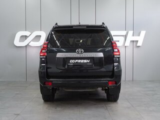 2021 Toyota Land Cruiser Prado 150 Series Рестайлинг 3, чёрный, 4199000 рублей, вид 4