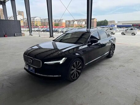2023 Volvo S90 II Рестайлинг, чёрный, 4244000 рублей, вид 1