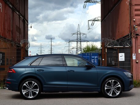 2020 Audi SQ8 I (4M), синий, 8149000 рублей, вид 4