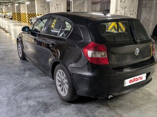 2005 BMW 1 серии 120i I (E81/E82/E87/E88), чёрный, 600000 рублей, вид 3