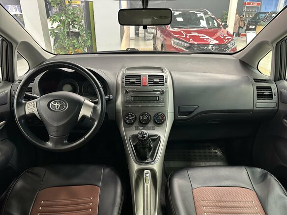 2008 Toyota Auris I, чёрный, 576000 рублей - вид 7