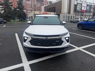 2022 Chevrolet TrailBlazer III, чёрный, 2190000 рублей, вид 3