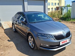 2019 Skoda Octavia III (A7) Рестайлинг, серый, 1790000 рублей, вид 2