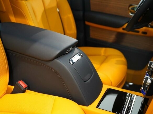 2025 Rolls-Royce Phantom Extended VIII Рестайлинг (Series II), чёрный, 89000000 рублей - вид 18