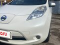 2013 Nissan Leaf (EM57) I (ZE0/AZE0), белый, 1250000 рублей - вид 9