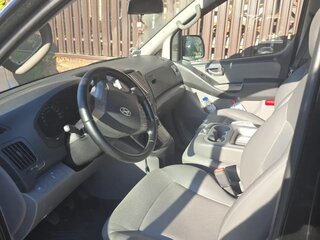 2011 Hyundai Grand Starex I, чёрный, 1350000 рублей, вид 2
