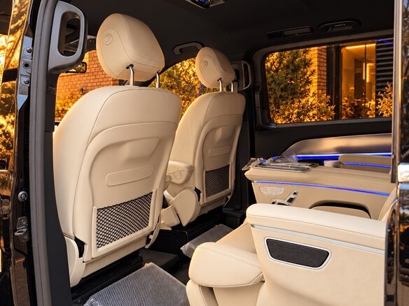 2026 Mercedes-Benz V-Класс Extra Long 300 d экстра длинный III (W447) Рестайлинг 2, чёрный, 13990000 рублей - вид 16
