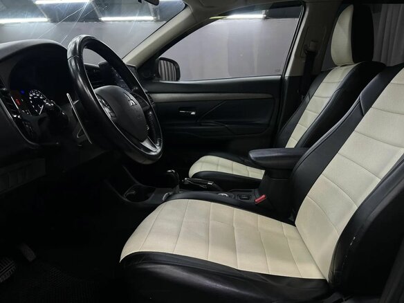 2014 Mitsubishi Outlander III Рестайлинг, белый, 1049888 рублей - вид 6
