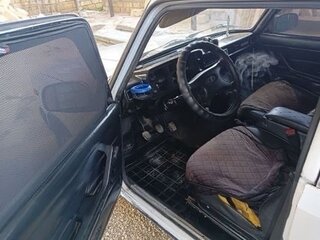 1999 Lada (ВАЗ) 2105, белый, 160000 рублей, вид 5