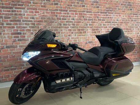 2025 Honda GL 1800 Gold Wing, пурпурный, 4500000 рублей, вид 2