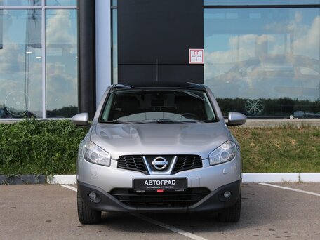 2011 Nissan Qashqai I Рестайлинг, серебристый, 1050000 рублей, вид 2