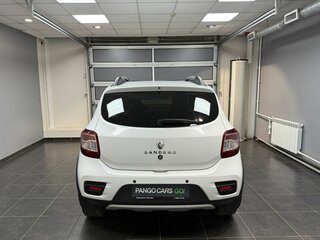 2021 Renault Sandero Stepway II Рестайлинг, белый, 1378000 рублей, вид 5