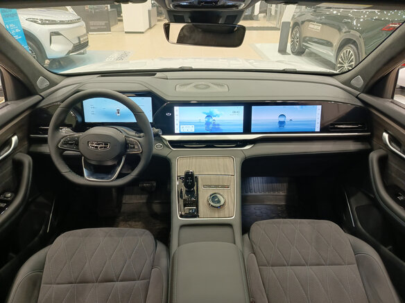 2026 Geely Monjaro I, белый, 4954990 рублей - вид 6