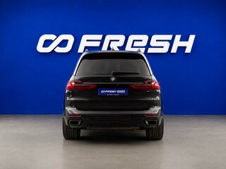 2021 BMW X7 40i I (G07), чёрный, 5999077 рублей, вид 4
