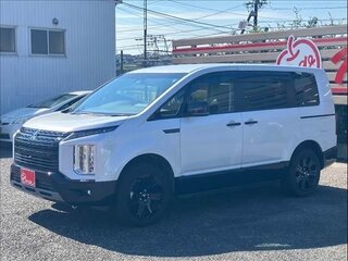 2023 Mitsubishi Delica D:5 I Рестайлинг, белый, 2705000 рублей, вид 1