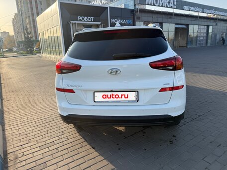 2020 Hyundai Tucson III Рестайлинг, белый, 1700000 рублей, вид 4