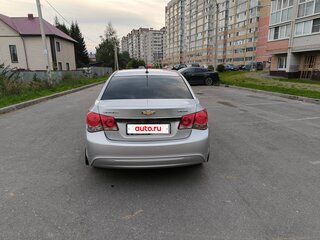 2015 Chevrolet Cruze I Рестайлинг, серебристый, 880000 рублей, вид 4