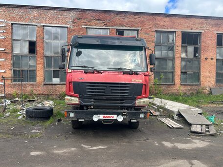 2007 Sinotruk Howo ZZ3327, красный, 800000 рублей, вид 3