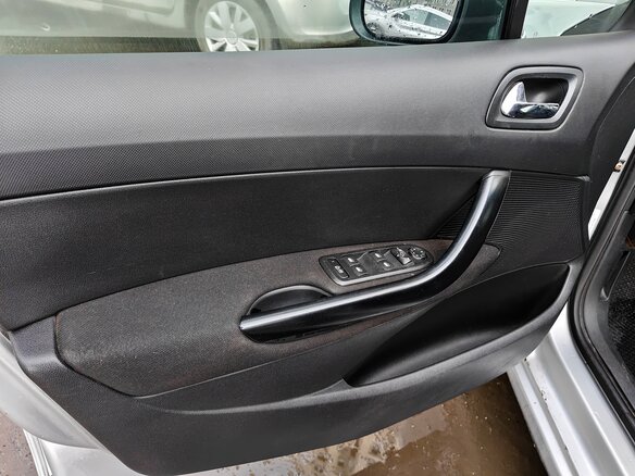 2011 Peugeot 308 I, серебристый - вид 6