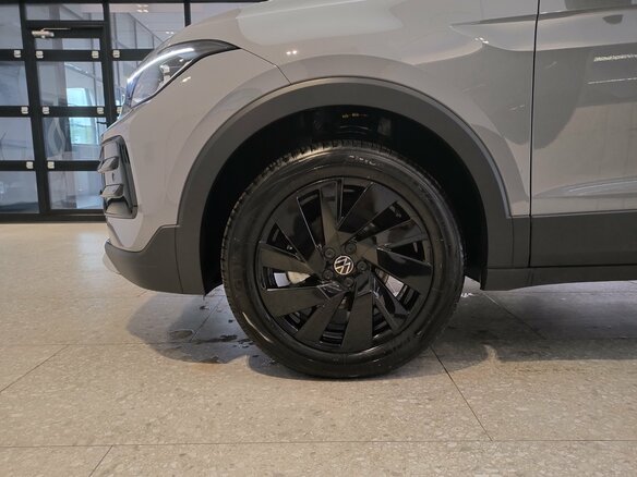 2026 Volkswagen Tharu XR, серый, 2980000 рублей - вид 12