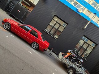 1991 Mercedes-Benz 190 (W201), красный, 885000 рублей, вид 1