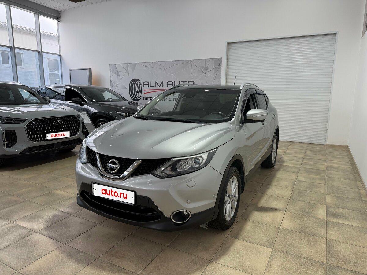 Открыть фотографии: Nissan Qashqai II