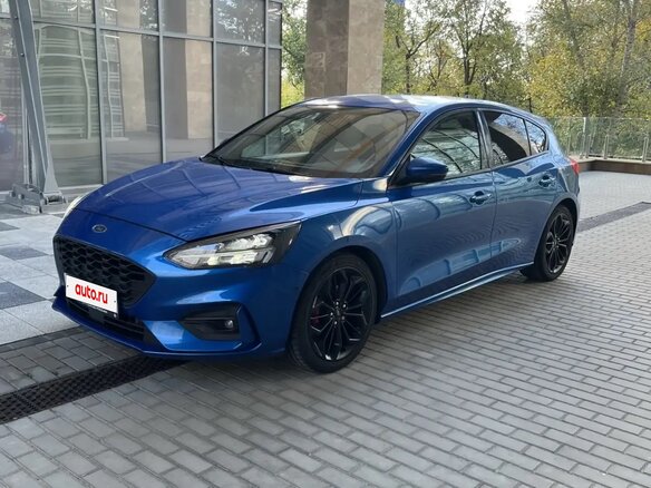 2019 Ford Focus IV, синий, 1520000 рублей - вид 1