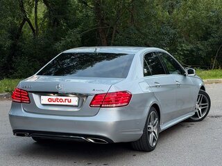 2013 Mercedes-Benz E-Класс 400 IV (W212, S212, C207) Рестайлинг, серебристый, 3240000 рублей, вид 2
